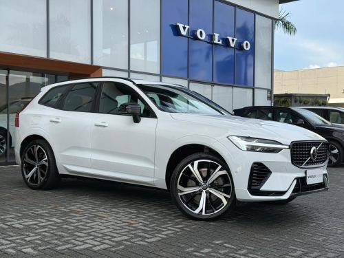 VOLVO XC60 2.0 T8 RECHARGE ULTIMATE DARK AWD GEARTRONIC